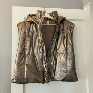 Daily Practice by Anthropologie Metallic Puffer Vest
